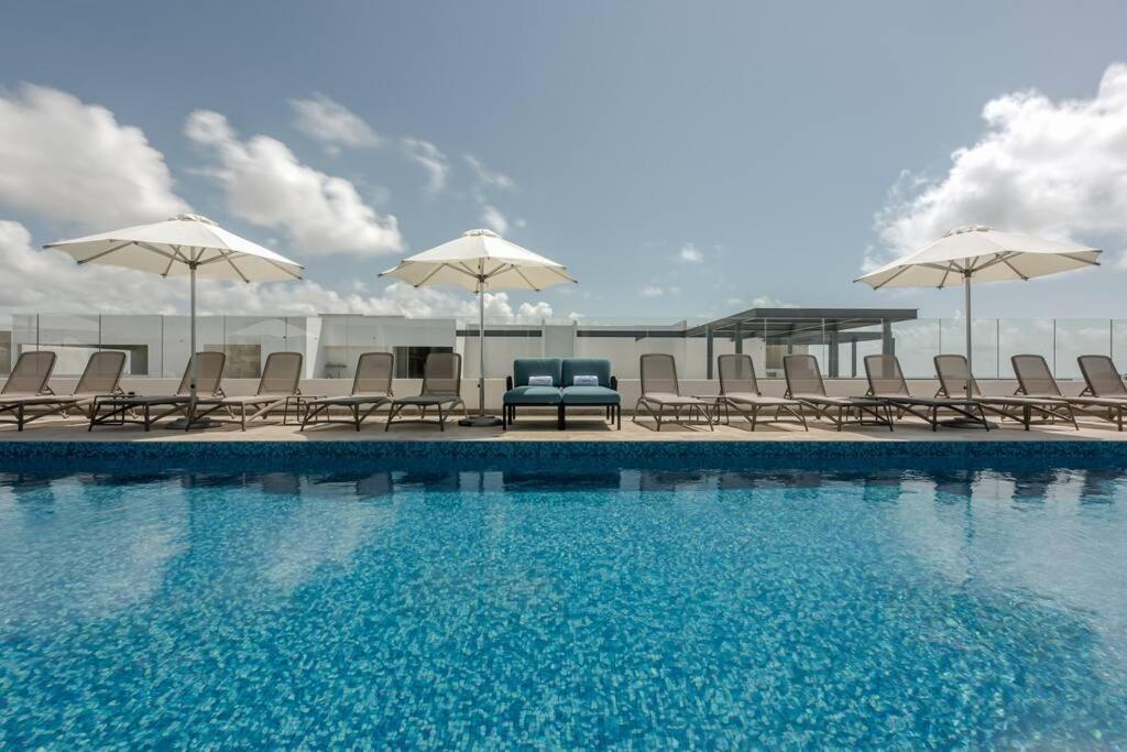 Ipana Condo, Rooftop Pools, Gym, Walk To * Playa del Carmen