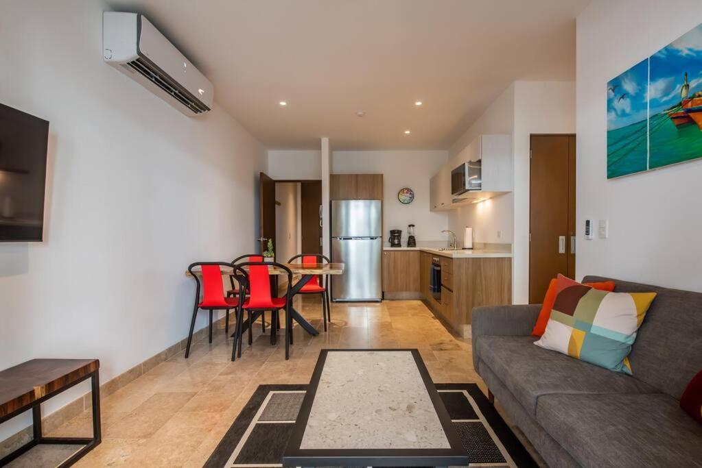 Ipana Condo, Rooftop Pools, Gym, Walk To Apartamento