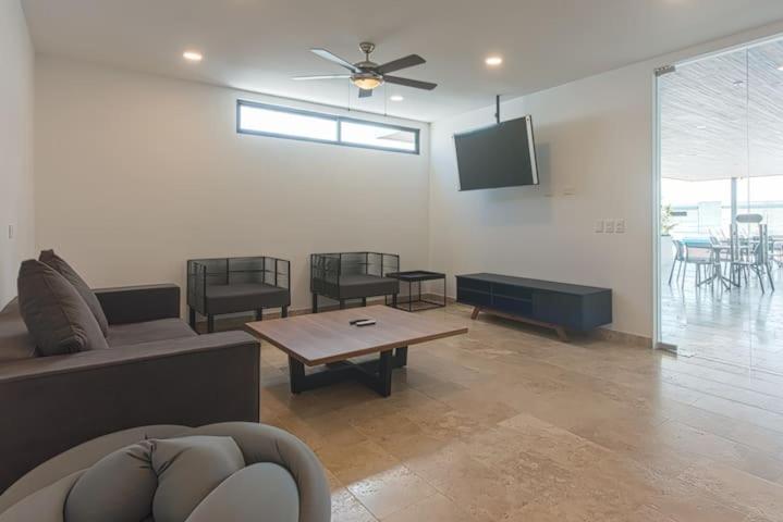 Ipana Condo, Rooftop Pools, Gym, Walk To Apartamento Playa del Carmen