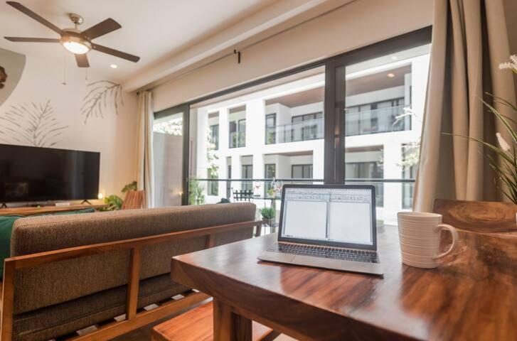 Apartamento Ipana Condo, Rooftop Pools, Gym, Walk To Playa del Carmen