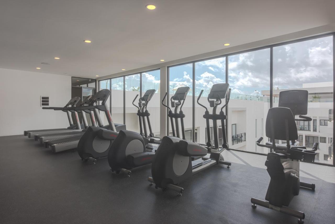 Ipana Condo, Rooftop Pools, Gym, Walk To * Playa del Carmen