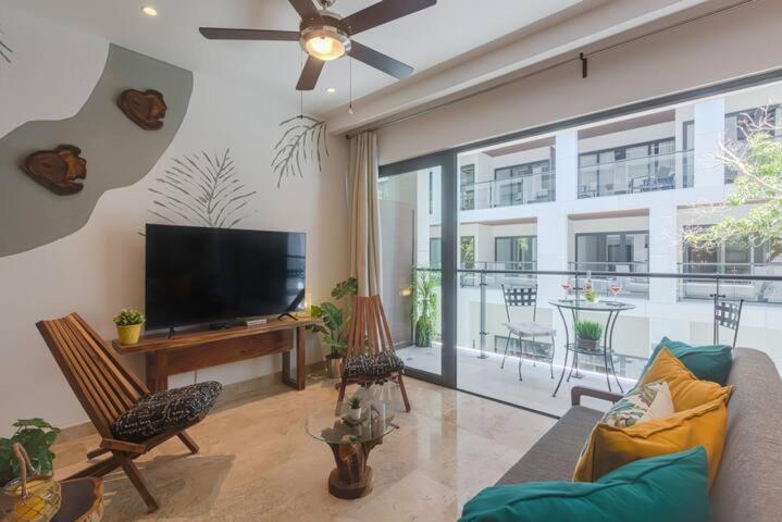 Ipana Condo, Rooftop Pools, Gym, Walk To * Playa del Carmen