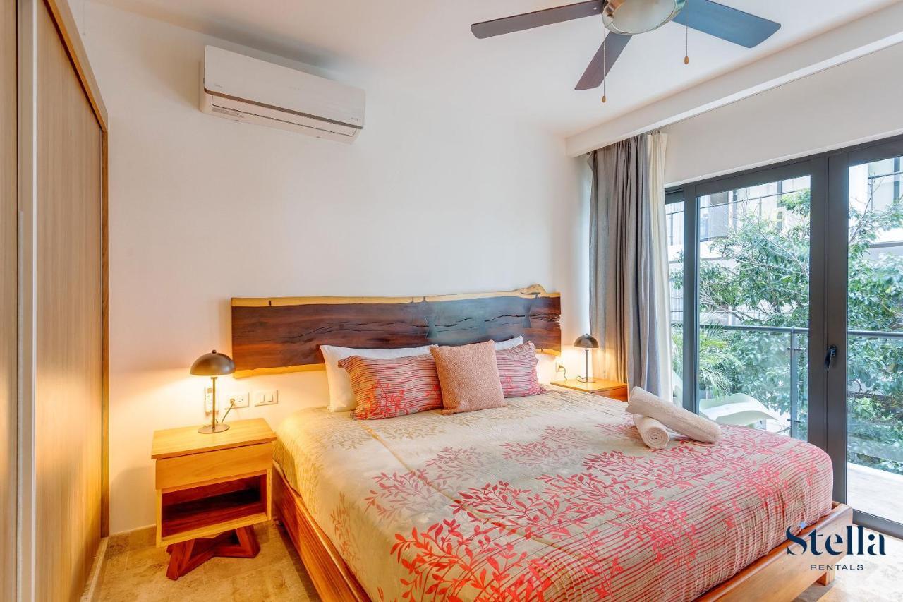 Ipana Condo, Rooftop Pools, Gym, Walk To