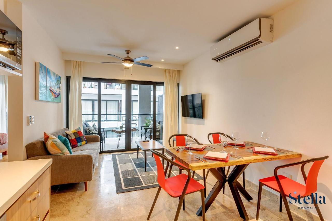 Ipana Condo, Rooftop Pools, Gym, Walk To