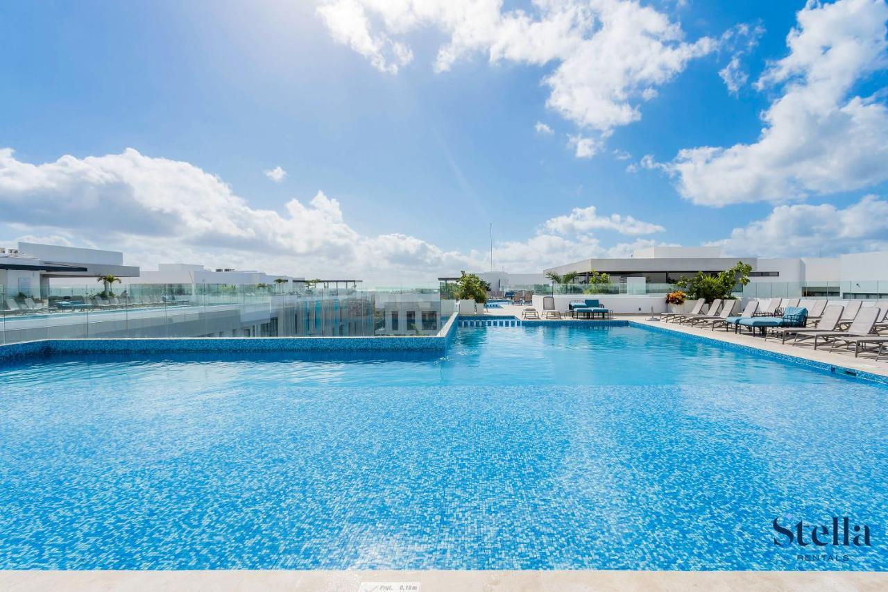 Apartamento Ipana Condo, Rooftop Pools, Gym, Walk To Playa del Carmen