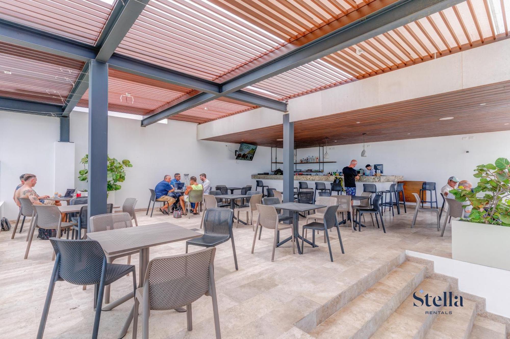 Apartamento Ipana Condo, Rooftop Pools, Gym, Walk To Playa del Carmen