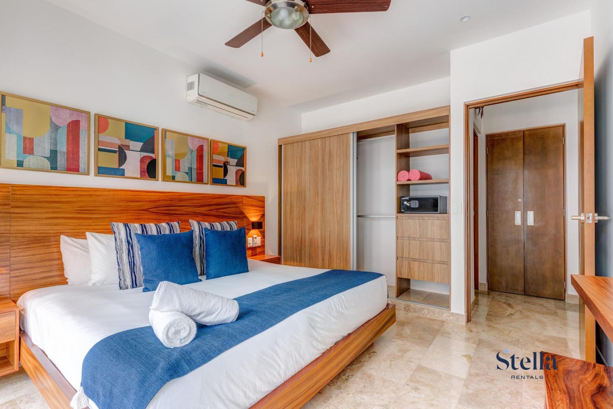 Ipana Condo, Rooftop Pools, Gym, Walk To Playa del Carmen