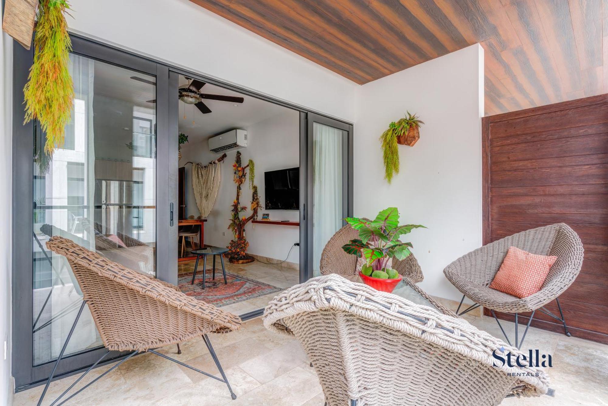 Ipana Condo, Rooftop Pools, Gym, Walk To * Playa del Carmen